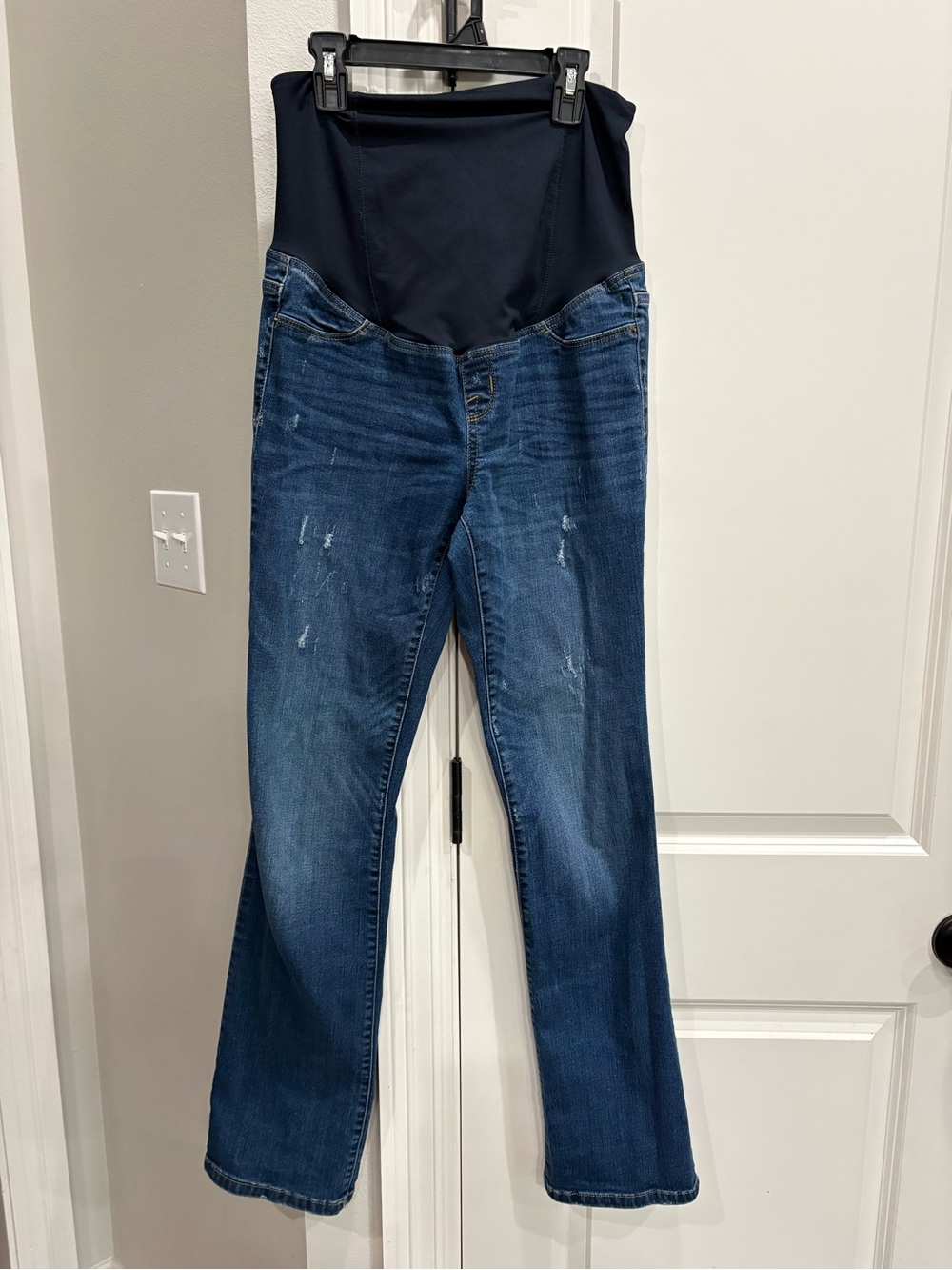 Isabel Maternity by Ingrid & Isabel dark Wash skinny boot cut jeans 4/27R GUC